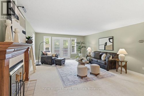 f6-1667 Nash Rd, Courtice, ON, L1E1S8 | Card Image