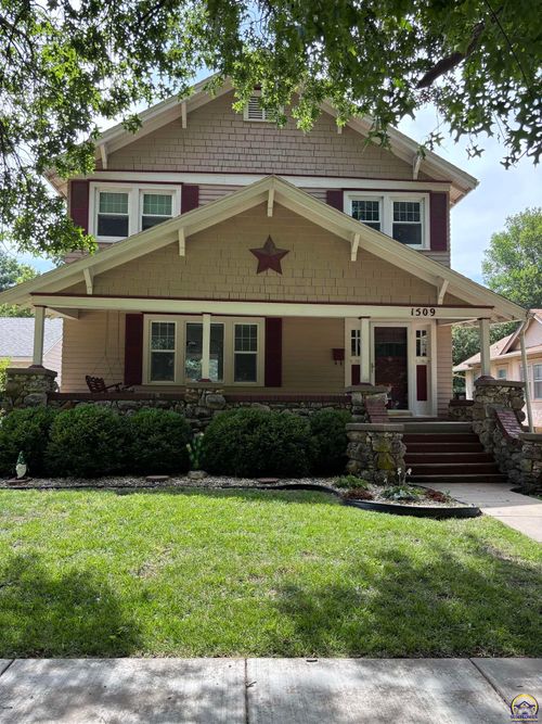 1509 West St, Emporia, KS, 66801-5531 | Card Image
