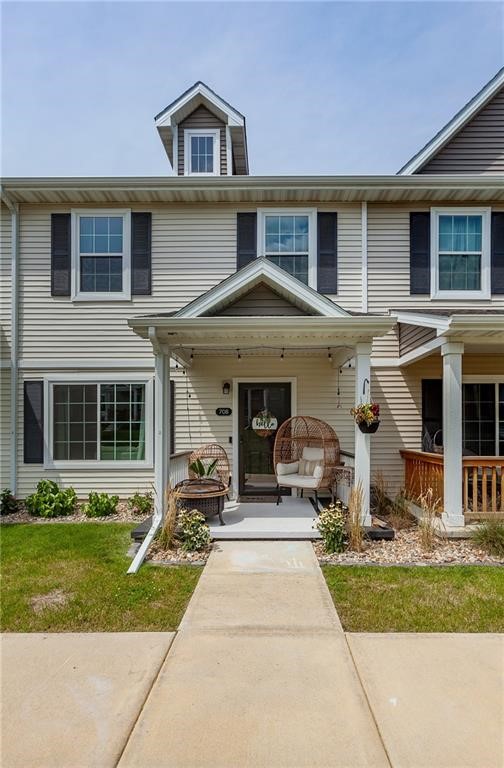 Nantucket Pl, Norwalk, IA 50211