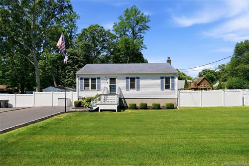 202 Whittier Dr, Mastic Beach, NY, 11951-2319 | Card Image