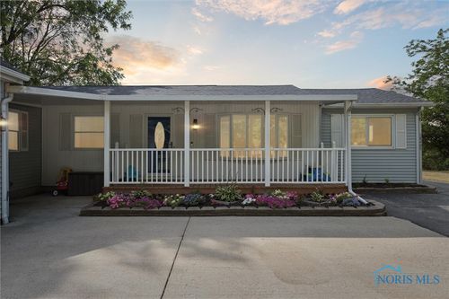 18445 Brim Rd, Bowling Green, OH, 43402-8641 | Card Image