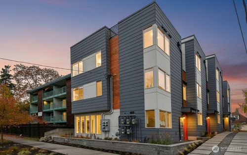 d-1520 13th Ave S, Seattle, WA, 98144-3408 | Card Image