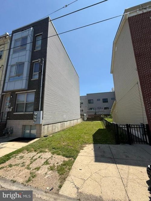 1537 N Franklin St, PHILADELPHIA, PA, 19122-3613 | Card Image