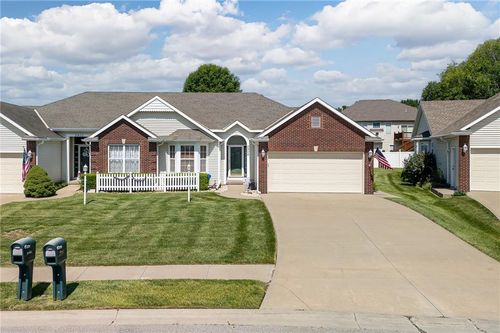 2904 Eastbrook Ct, Saint Joseph, MO, 64506-4619 | Card Image