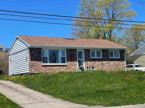91 Meech Avenue Avenue, North Sydney, NS, B2A1R9 | Card Image