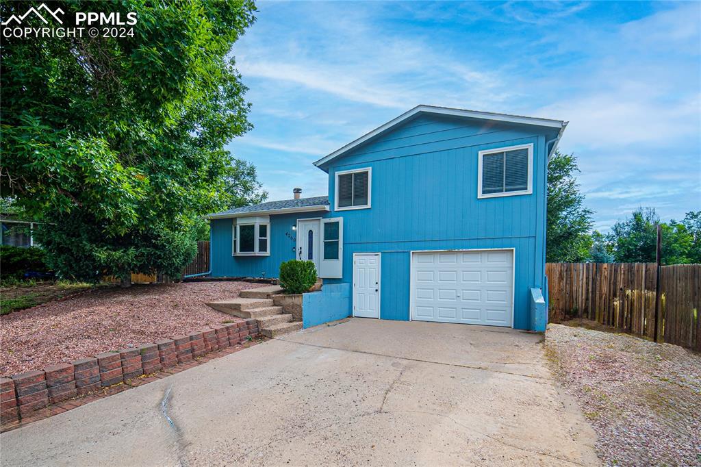 Brightside Ct, Colorado Springs, CO 80916