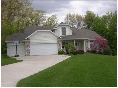 9190 Lady Lauren Dr Ne, Rockford, MI, 49341-7951 | Card Image