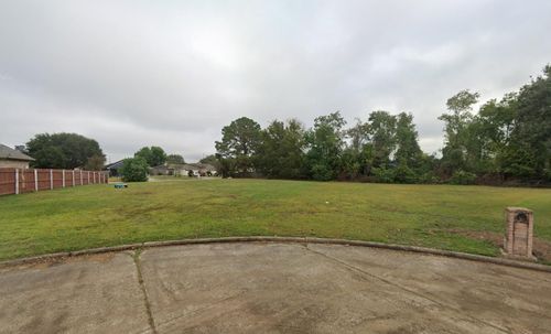 8108 Woodfern Ct, Port Arthur, TX, 77642-6701 | Card Image