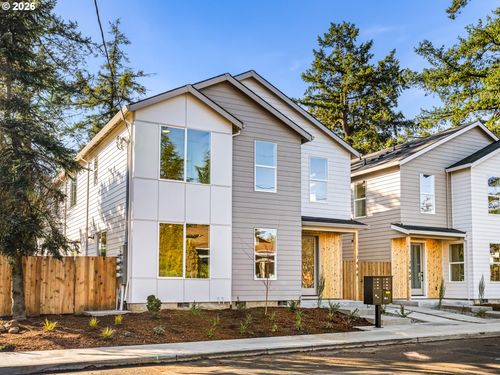 7464 Se Tolman St, Portland, OR, 97206-6470 | Card Image