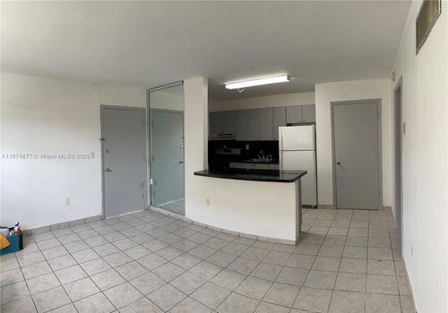 apt-1b-465 S Royal Poinciana Blvd, Miami Springs, FL, 33166-7254 | Card Image