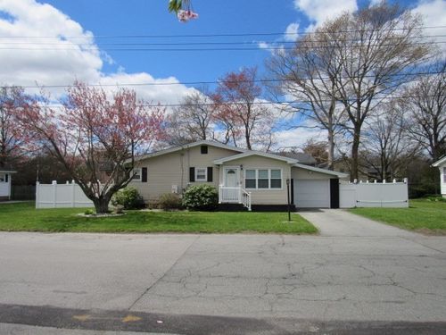 107 Alva St, New Bedford, MA, 02740-1706 | Card Image