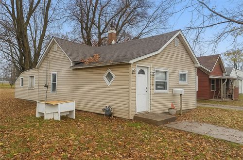 313-311 Saint Clair Street, Paris, IL, 61944 | Card Image