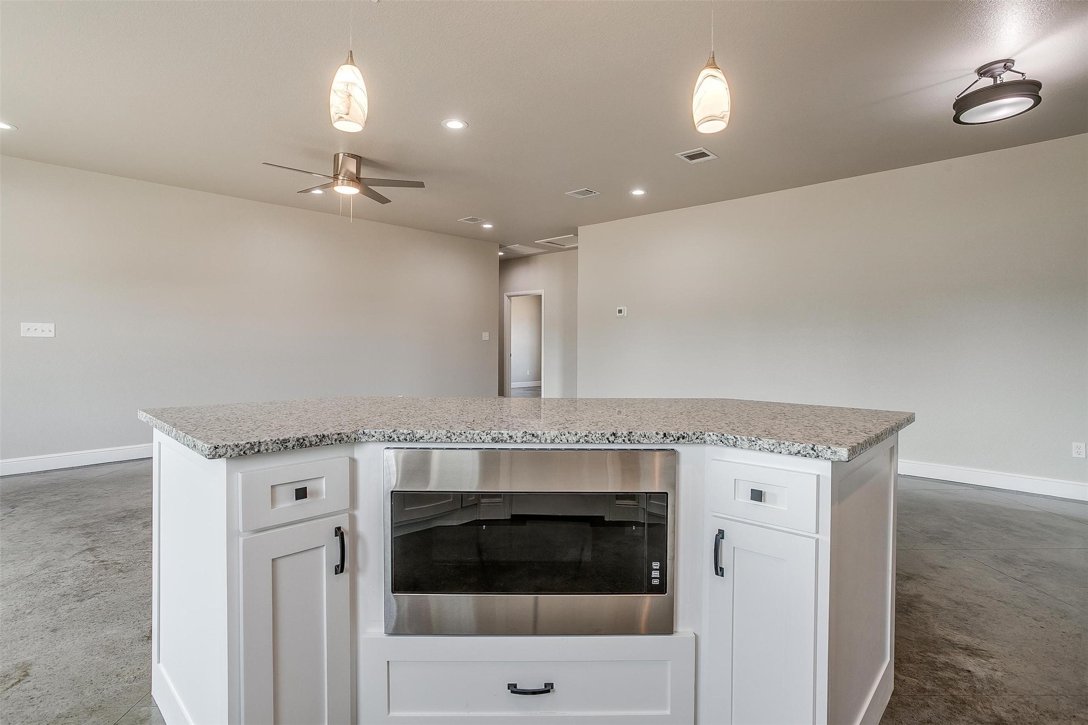 Residential Lease in Mineral Wells 4