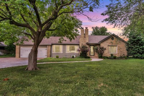 1100 Grandview Ave, Newton, KS, 67114-1520 | Card Image