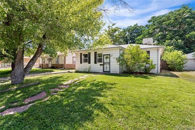 2061 S King Street, House other with 3 bedrooms, 1 bathrooms and 1 parking in Denver CO | Image 1