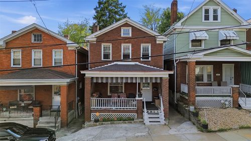 2822 Brentwood Ave, Brentwood, PA, 15227-2526 | Card Image