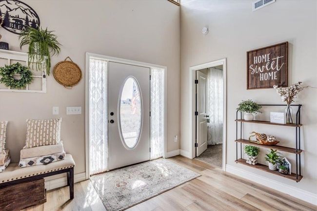 12419 Se 170 Ave, House other with 4 bedrooms, 3 bathrooms and null parking in Norwich KS | Image 4