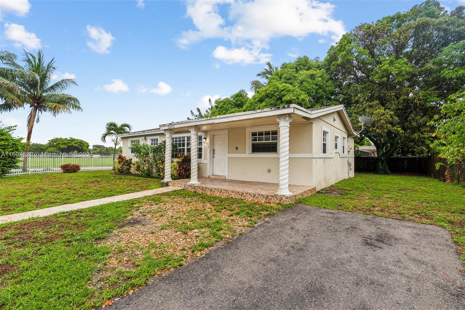 178th Ter, Miami Gardens, FL 33056