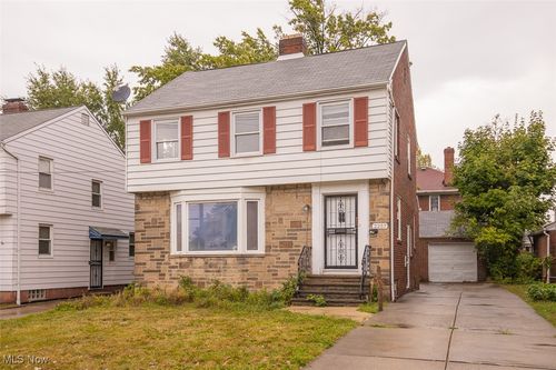 2257 N Taylor Rd, Cleveland Heights, OH, 44112-3045 | Card Image