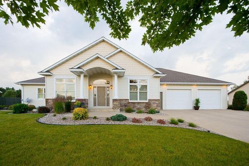 508 Vangsness St, Adams, MN, 55909-9695 | Card Image