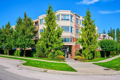 ph6-15357 Roper Ave, White Rock, BC, V4B2G2 | Card Image