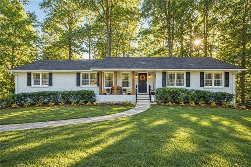 7 Thrushwood Rd Ne, Rome, GA, 30161-8295 | Card Image