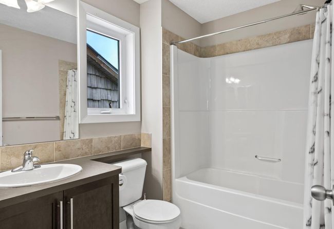 235 Auburn Bay Hts Se, House other with 4 bedrooms, 4 bathrooms and 2 parking in Calgary AB | Image 15