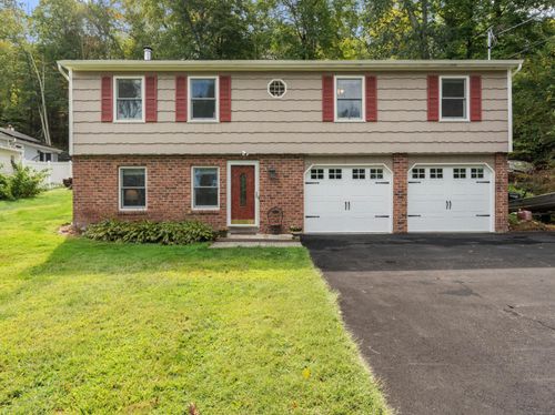 82 Lakeview Ter, Sandy Hook, CT, 06482-1410 | Card Image