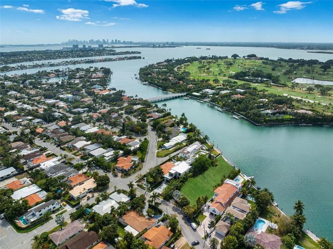 9224 Bay Dr, House other with 0 bedrooms, 1 bathrooms and null parking in Surfside FL | Image 7