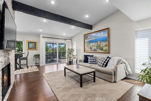 92 Cottonwood Cir, Rolling Hills Estates, CA, 90274-3431 | Card Image