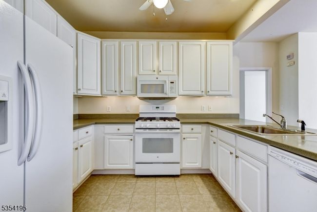 1310 Hamilton Dr, Townhouse with 2 bedrooms, 2 bathrooms and null parking in Rockaway NJ | Image 5