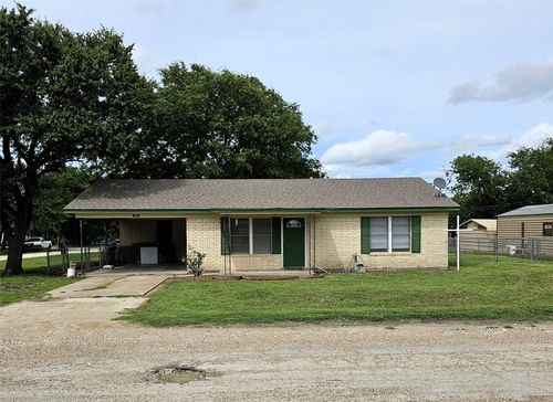 105 N 3rd St, Coolidge, TX, 76635-3000 | Card Image