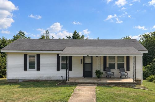 471 Hillcrest St, Selmer, TN, 38375-1261 | Card Image