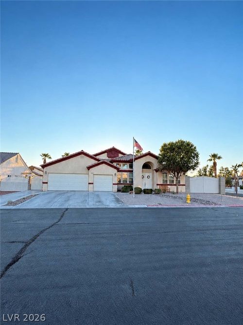 6493 Yellow Bells Ct, Las Vegas, NV, 89131-2910 | Card Image