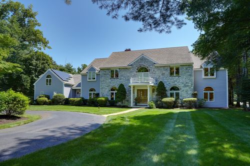 373 Caterina Hts, Concord, MA, 01742-4750 | Card Image