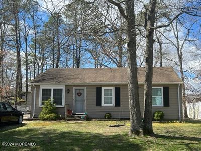 184 Stowaway Road, House other with 3 bedrooms, 1 bathrooms and null parking in Manahawkin NJ | Image 2