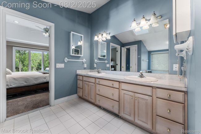 22-web-or-mls-A0102985.jpg | Image 18