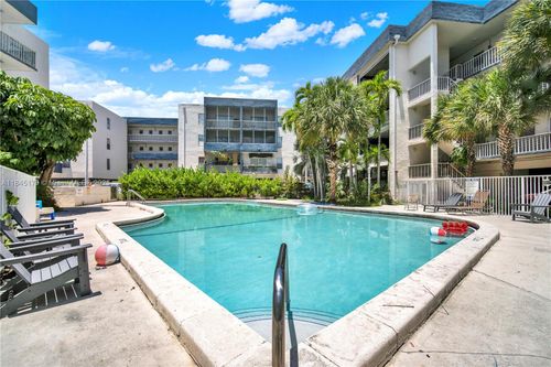 apt-126-16750 Ne 10th Ave, North Miami Beach, FL, 33162-2668 | Card Image