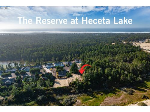 67-67 Lake Point Dr, Florence, OR, 97439 | Card Image