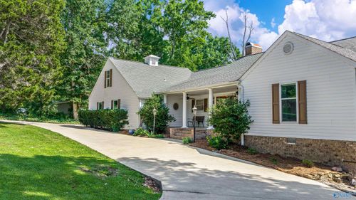 1211 Big Wills Dr Nw, Fort Payne, AL, 35967-8238 | Card Image