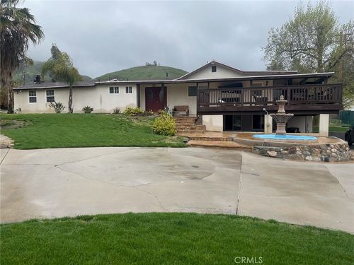 3963 Chiquita Ln, San Bernardino, CA, 92404-2154 | Card Image