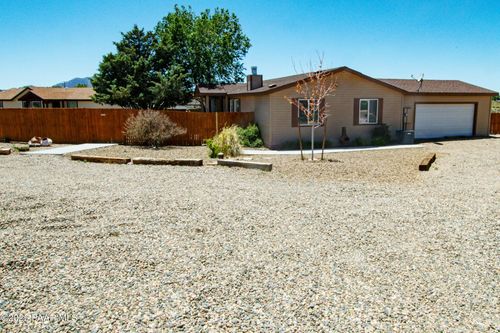 858 Sycamore Ln, Chino Valley, AZ, 86323-7496 | Card Image