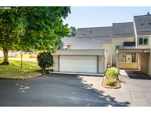 361 Ne Village Squire Ave, Gresham, OR, 97030-1105 | Card Image