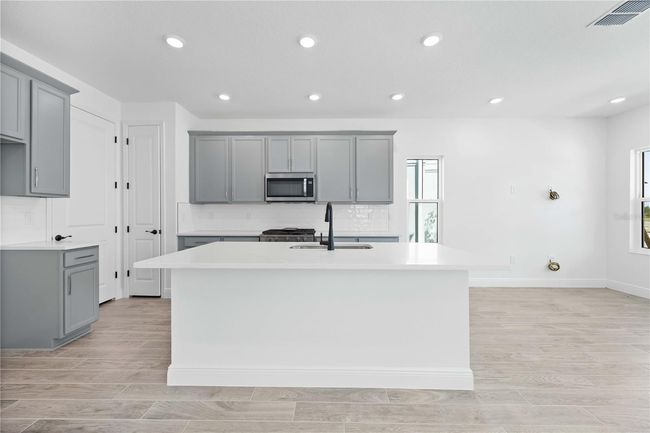 172 Eagleston Ln, House other with 3 bedrooms, 3 bathrooms and null parking in LAKEWOOD RCH FL | Image 16