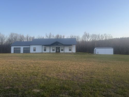926 Half Acre Rd, Smithville, TN, 37166-9103 | Card Image