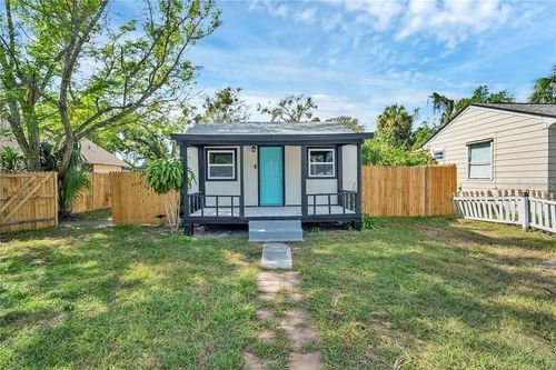 8308 N Mulberry St, TAMPA, FL, 33604-3448 | Card Image