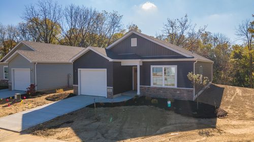 753 Kinsey St, Valparaiso, IN, 46385-5549 | Card Image