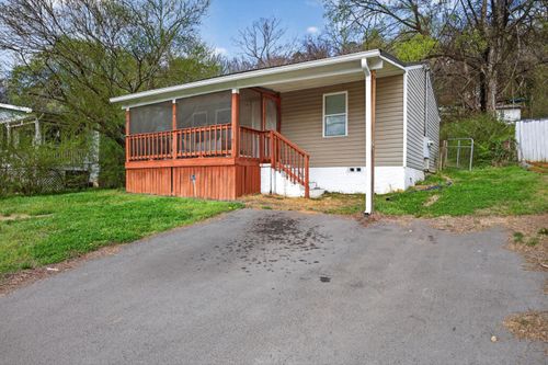 145 Signal Hills Dr, Chattanooga, TN, 37405-1829 | Card Image