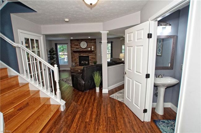 8601 Westfield Park Drive, House other with 4 bedrooms, 3 bathrooms and null parking in Olmsted Township OH | Image 13