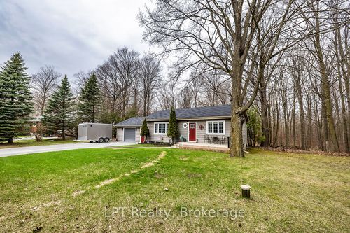 273 Reach Street, Uxbridge, ON, L9P0C1 | Card Image